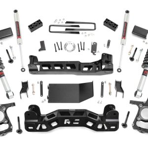 Rough Country 4 Inch Lift Kit M1 Struts Ford F-150 4WD (2014)