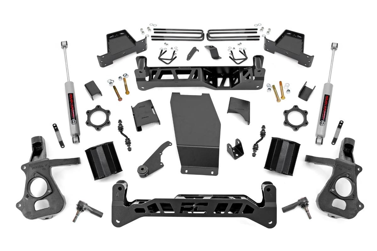 Rough Country 7 Inch Lift Kit Cast Steel Chevy/GMC 1500 4WD (14-18 & Classic)