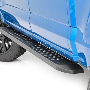 Rough Country RPT2 Running Board Crew Cab Black Ford F-150/Lightning/F-250/F-350/Raptor (15-26)