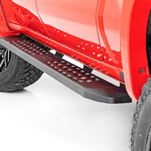 Rough Country RPT2 Running Boards Crew Cab Black Chevy/GMC 1500/2500HD/3500HD (19-26)