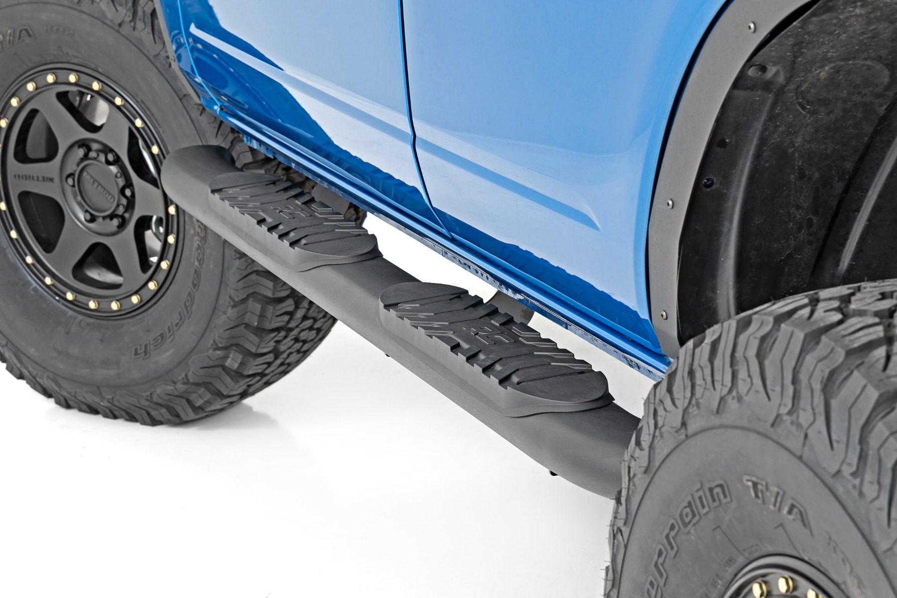 Rough Country Oval Nerf Step 4-Door Black Ford Bronco 4WD (2021-2026)