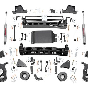 Rough Country 6 Inch Lift Kit Nissan Titan 4WD (2017-2024)