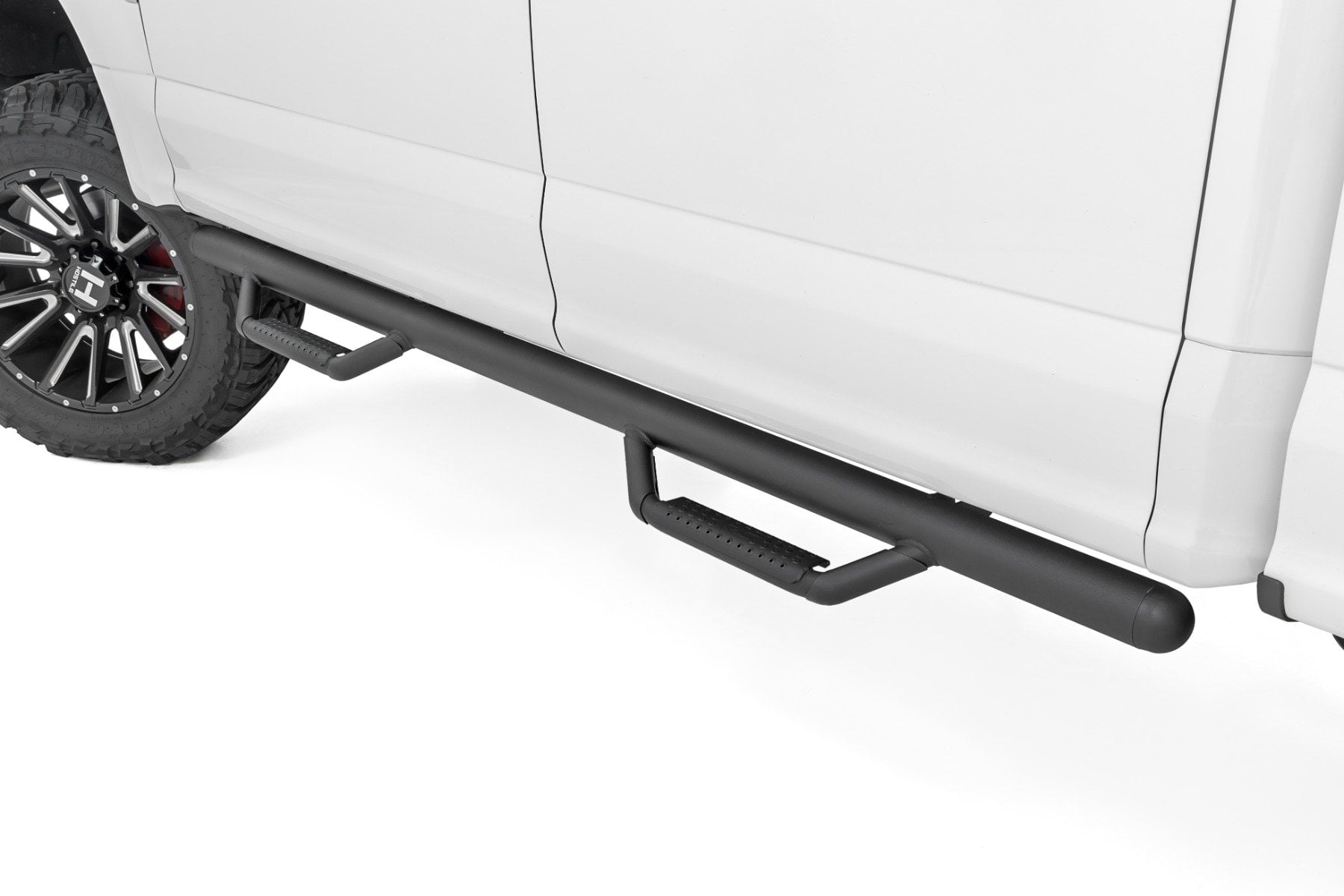 Rough Country Nerf Steps Cab Length Crew Ford F-150/Lightning/F-250/F-350/Raptor (15-26)