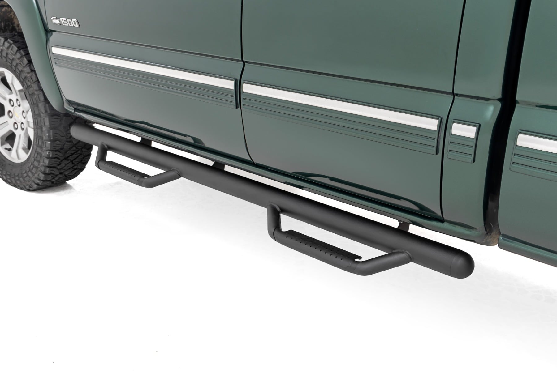 Rough Country Nerf Steps Cab Length Chevy/GMC 1500/2500HD (99-06 & Classic)