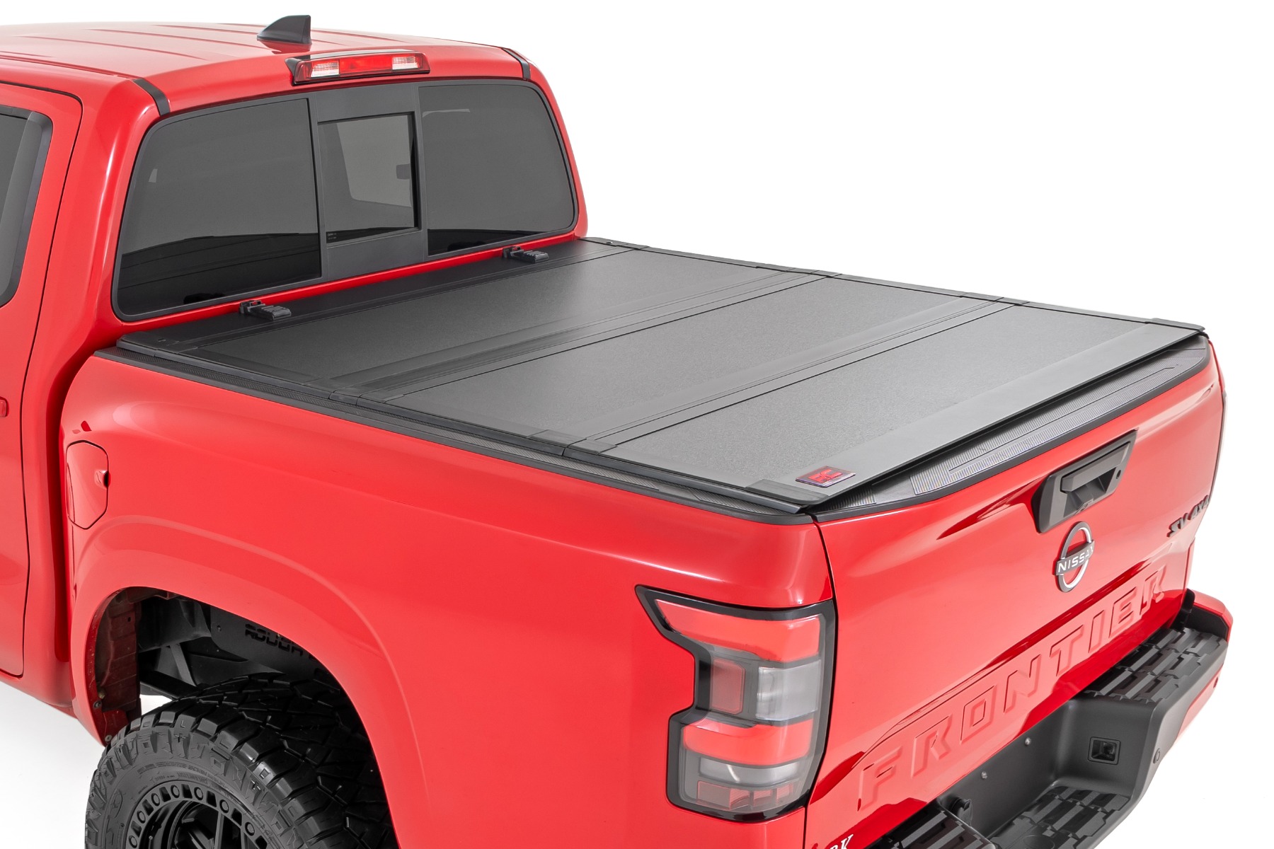 Rough Country Hard Tri-Fold Flip Up Bed Cover 5′ Bed Nissan Frontier 2WD/4WD (22-26)