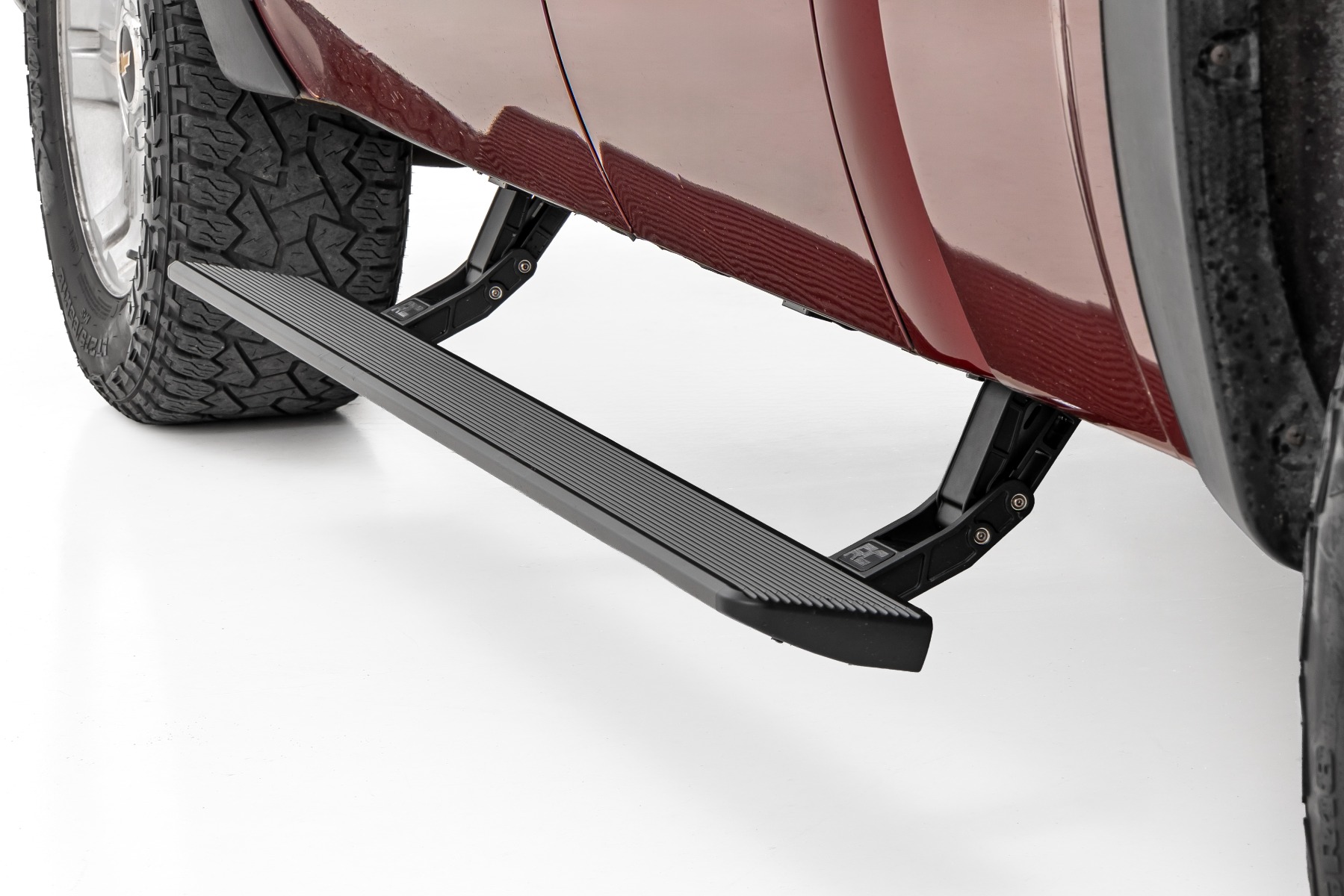 Rough Country Power Running Boards HT-Series Double Cab Chevy/GMC 1500/2500HD/3500HD (14-18)