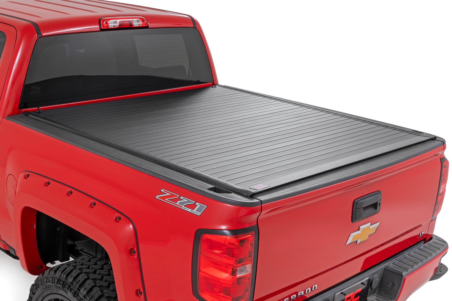 Rough Country Hard Roll Up Bed Cover 5’9″ Bed Chevy/GMC 1500 (14-18 & Classic)