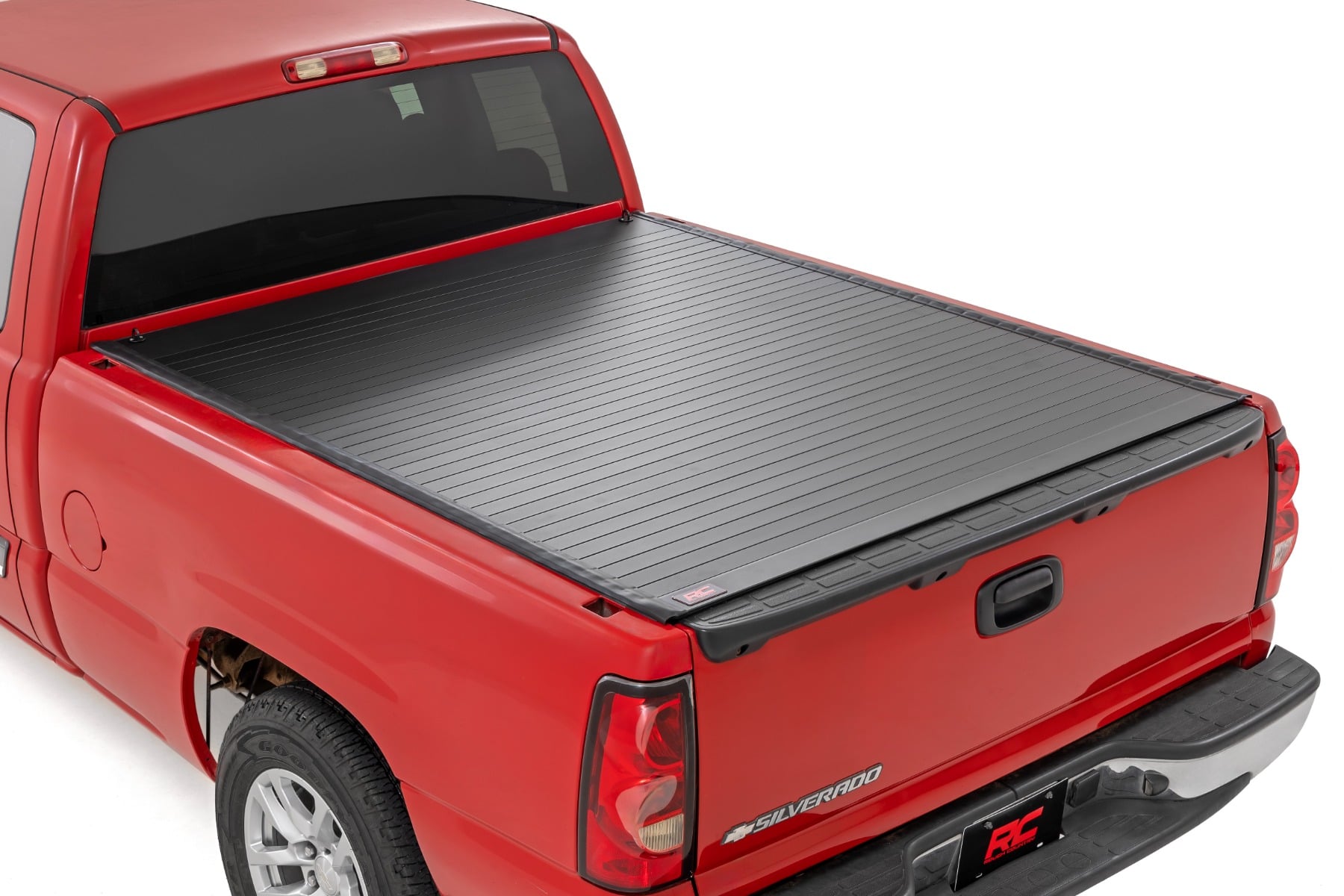 Rough Country Hard Roll Up Bed Cover 6’7″ Bed Chevy/GMC 1500 (00-06 & Classic)