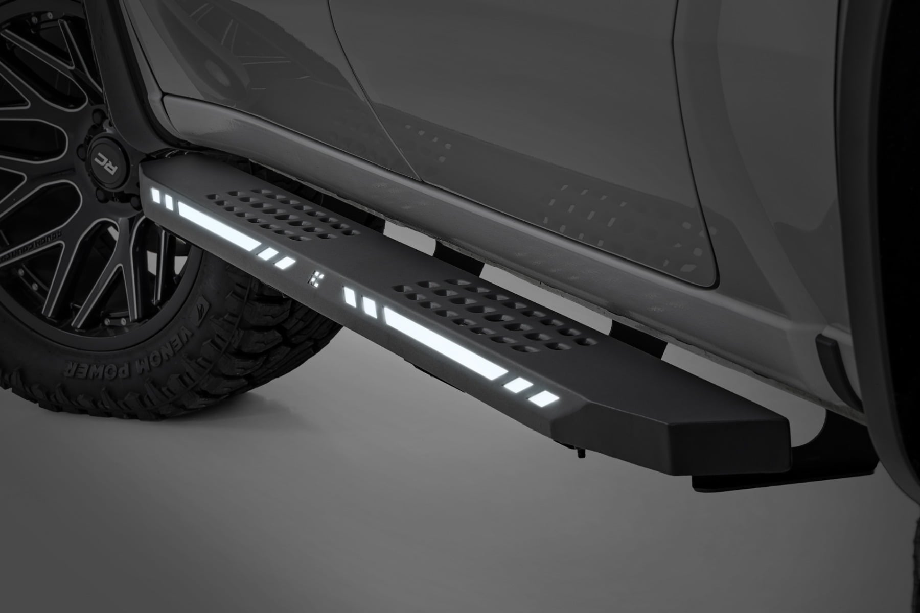Rough Country AC2 Running Boards Amber/White Crew Cab Ram 1500/2500/3500 2WD/4WD (2010-2025 & Classic)