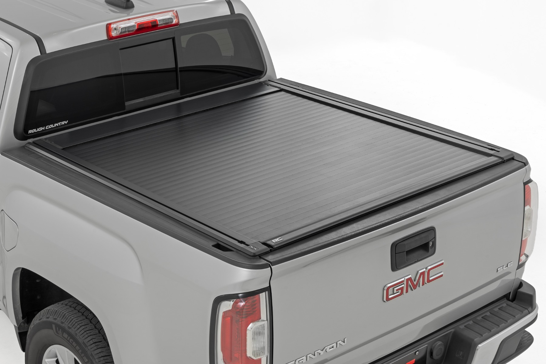 Rough Country Powered Retractable Bed Cover 5′ Bed Chevy/GMC Canyon/Colorado (15-26)