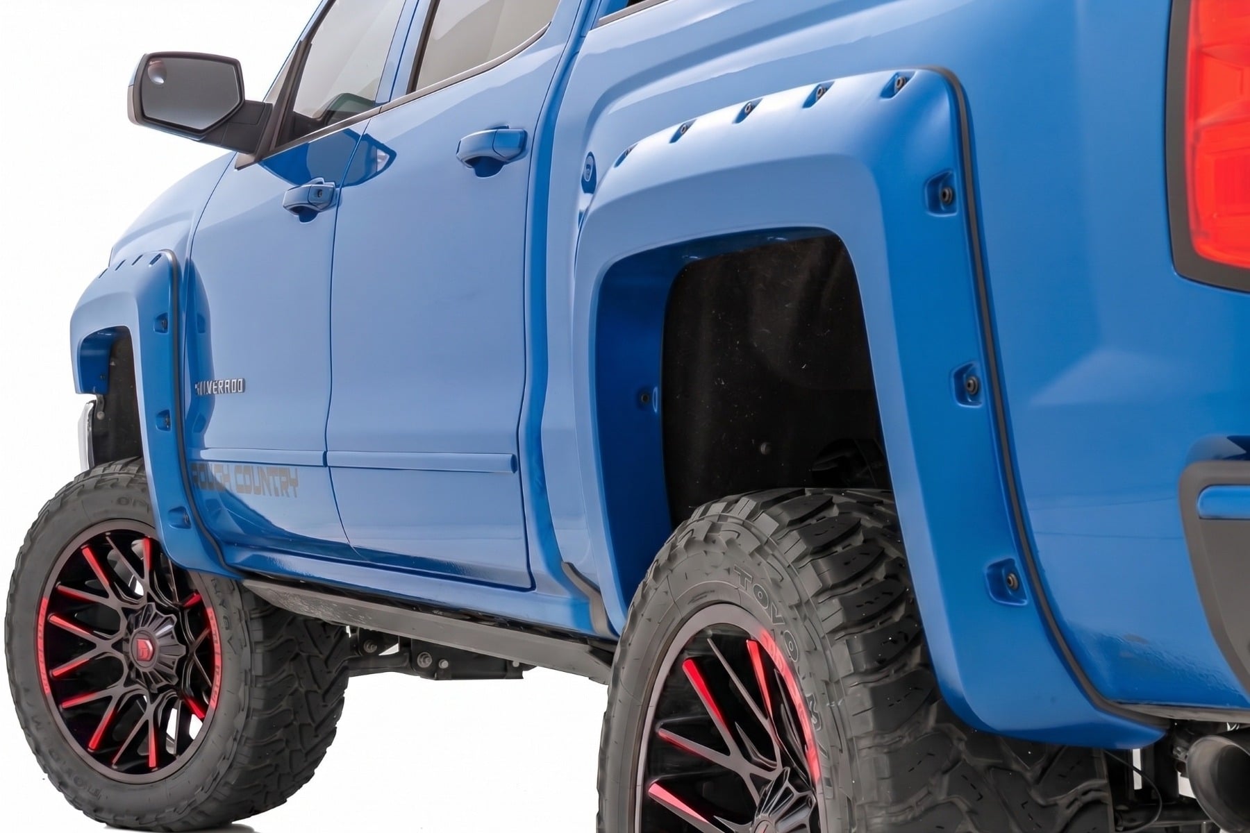 Rough Country Pocket Fender Flares 5’9″ Bed GA0 North-Sky Blue Chevy Silverado 1500 (14-18 & Classic)
