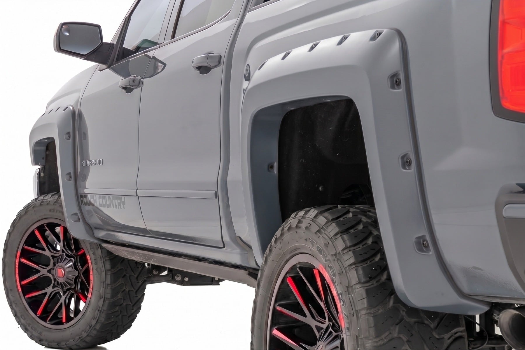 Rough Country Pocket Fender Flares 6’7″ & 8′ Bed G1C Overcast Chevy Silverado 1500 (14-18)/2500HD