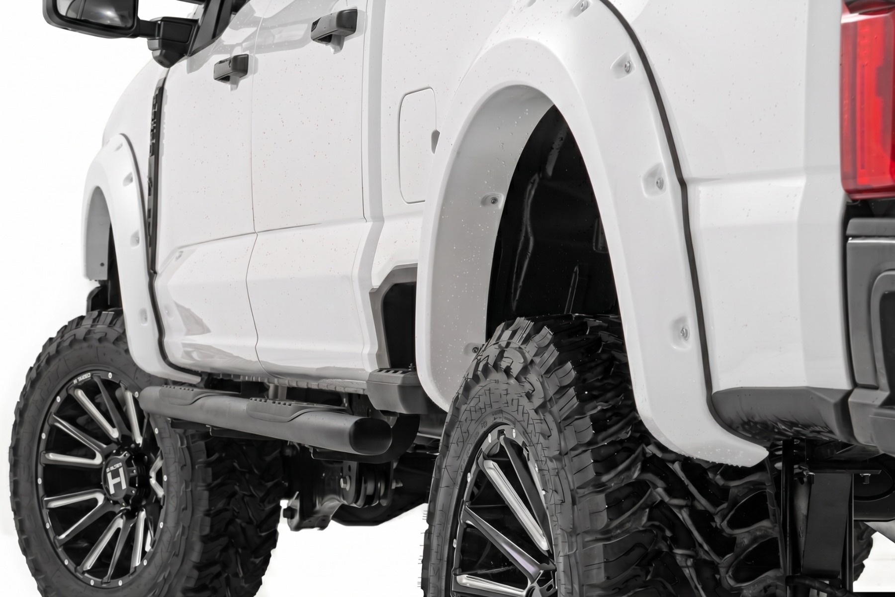 Rough Country Pocket Fender Flares YZ Oxford White Ford F-250/F-350 Super Duty (23-26)