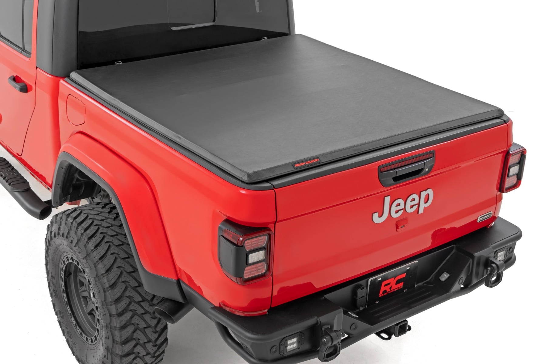 Rough Country Soft Tri-Fold Bed Cover 5′ Bed Jeep Gladiator JT 4WD (2020-2026)