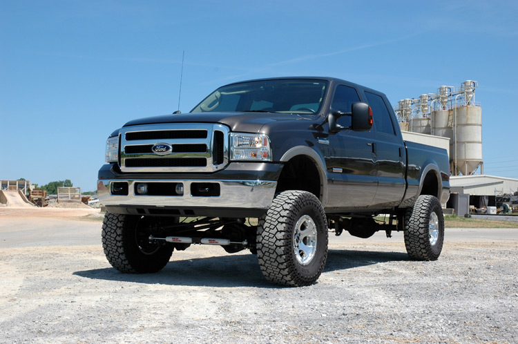 Rough Country 6 Inch Lift Kit Gas 4 Link OVLDS Ford F-250/F-350 Super Duty (05-07)