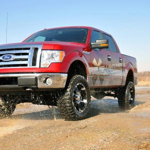 Rough Country 4 Inch Lift Kit Ford F-150 4WD (2009-2010)