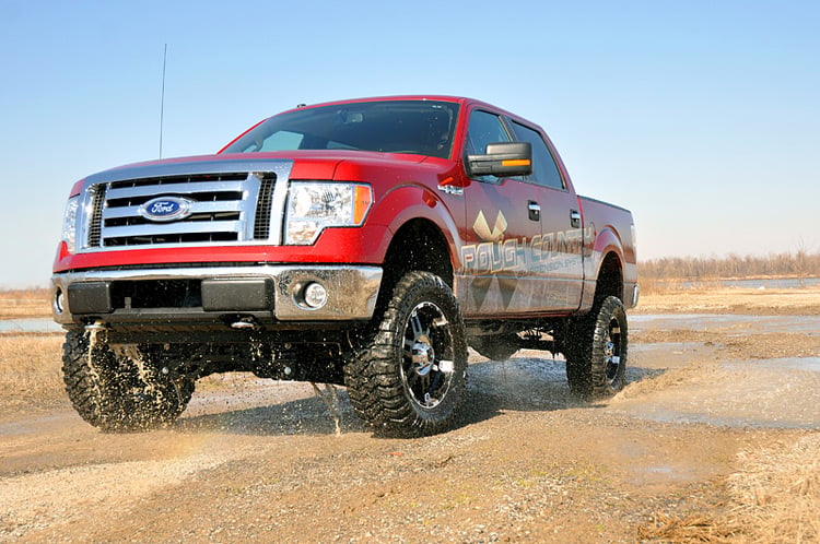 Rough Country 4 Inch Lift Kit Ford F-150 4WD (2009-2010)