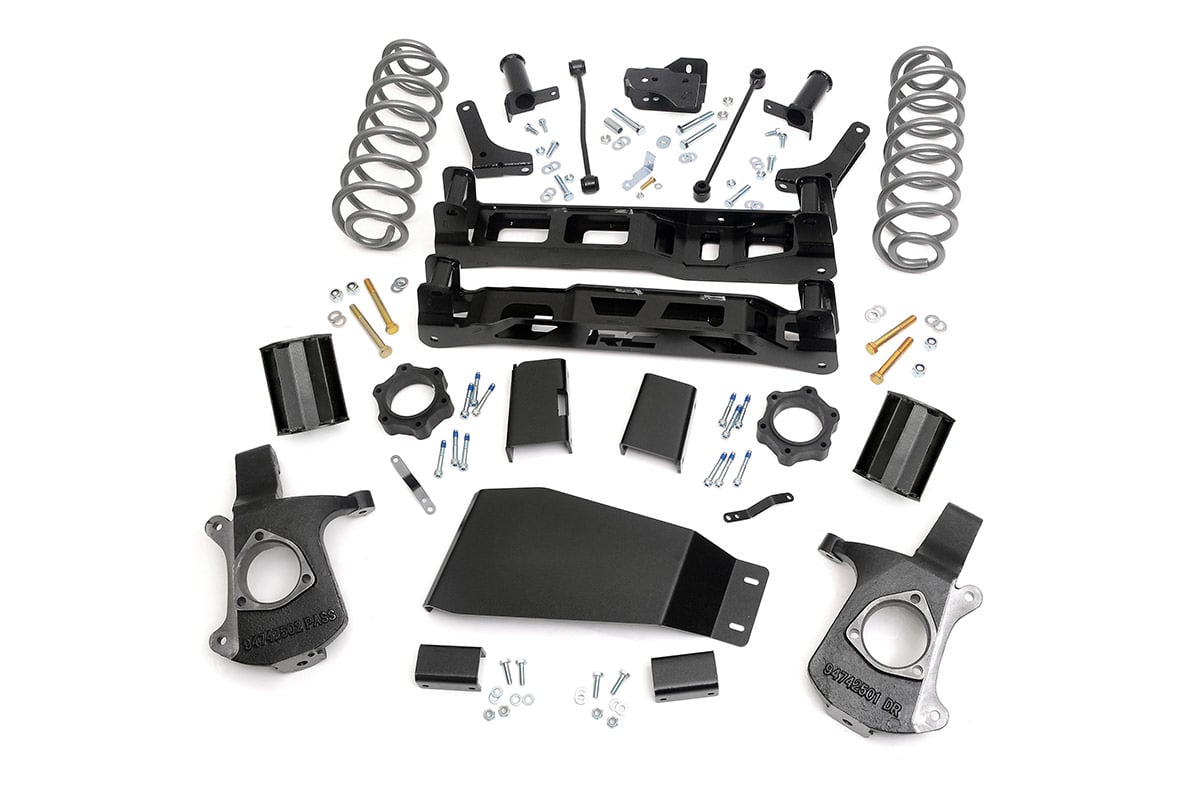 Rough Country 7.5 Inch Lift Kit Chevy Avalanche 2WD/4WD (2007-2013)