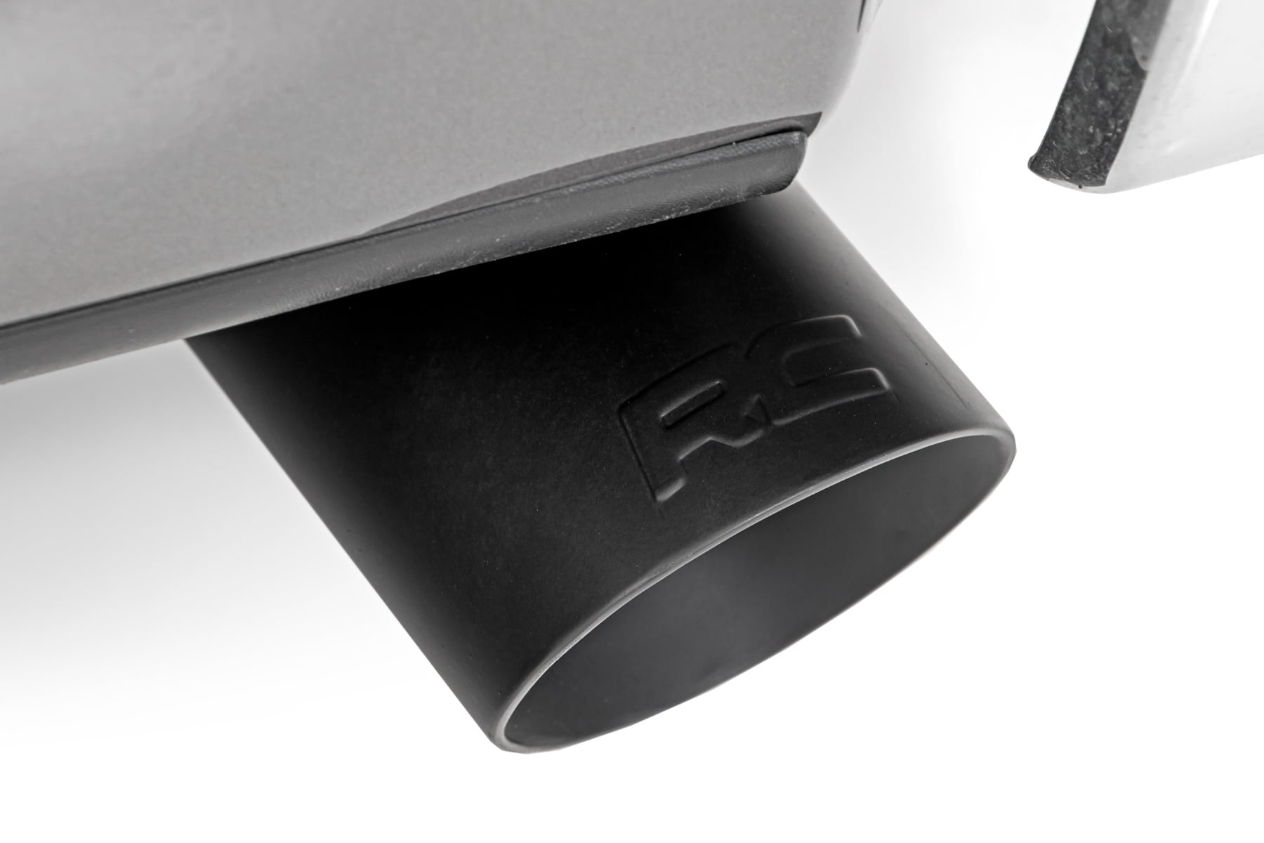 Rough Country Exhaust Tip Black RC Logo 2.5-3.125 Inch Pipe