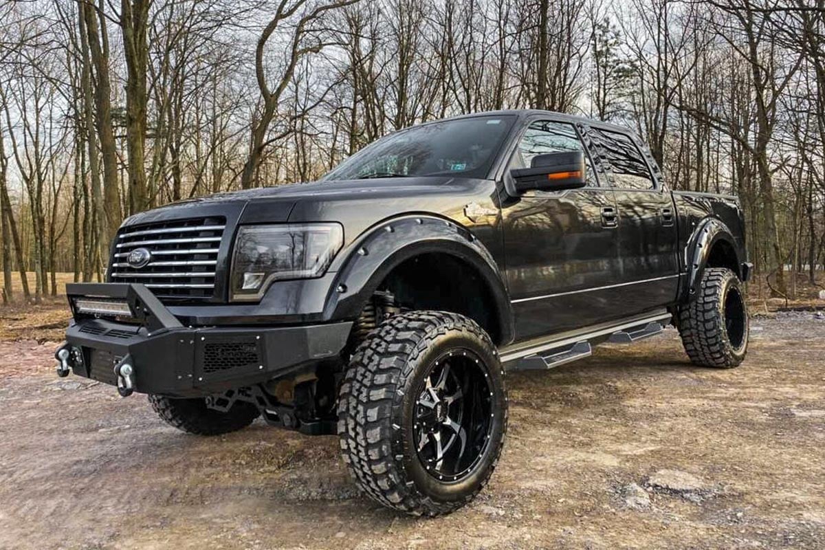 Rough Country 6 Inch Lift Kit Vertex/V2 Ford F-150 4WD (2014)