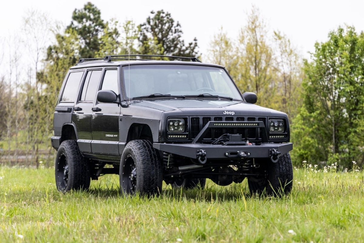 Rough Country 3 Inch Lift Kit Rear AAL V2 Jeep Cherokee XJ 2WD/4WD (1984-2001)