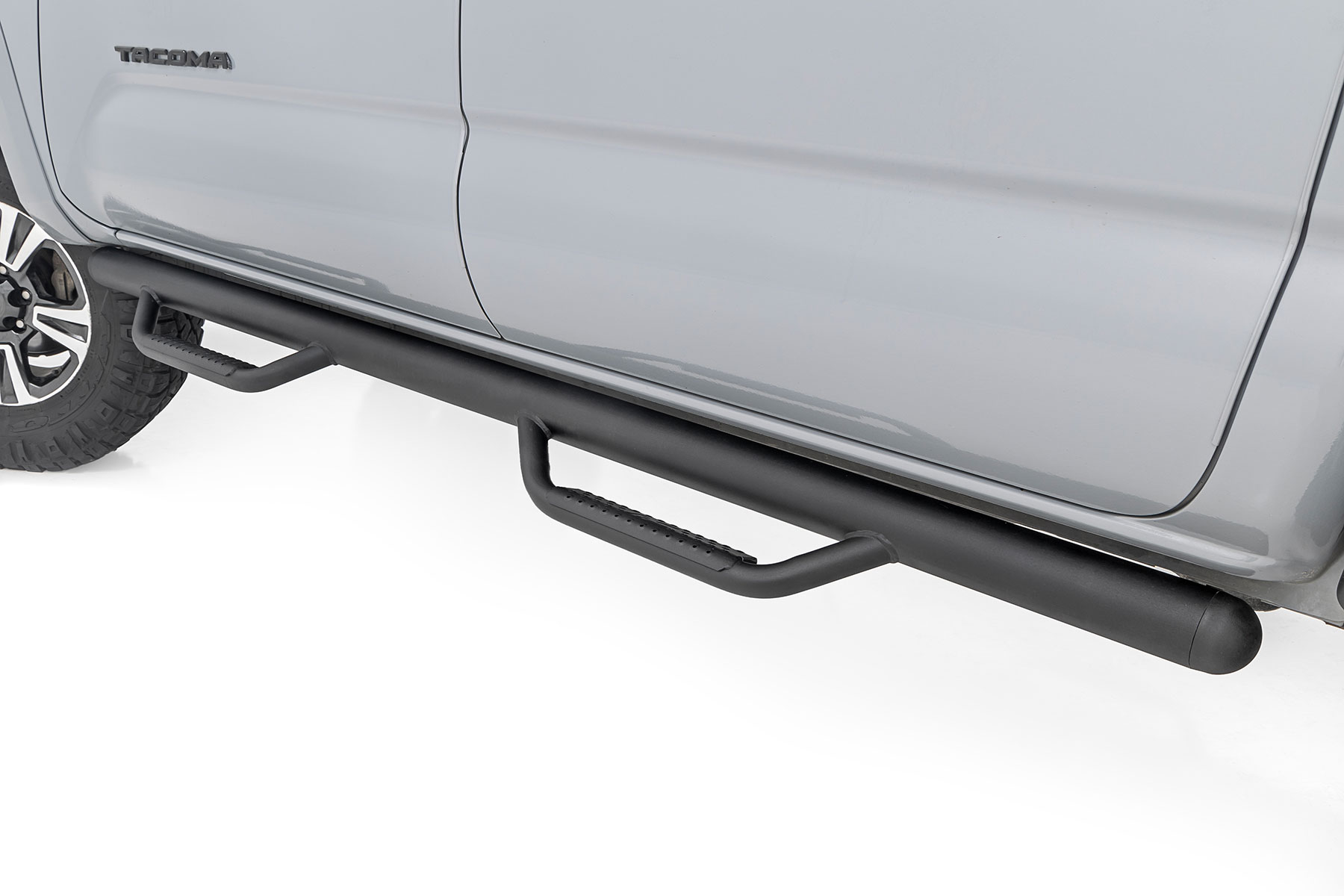 Rough Country Nerf Steps Cab Length Crew Cab 5′ Bed Toyota Tacoma 2WD/4WD (05-23)